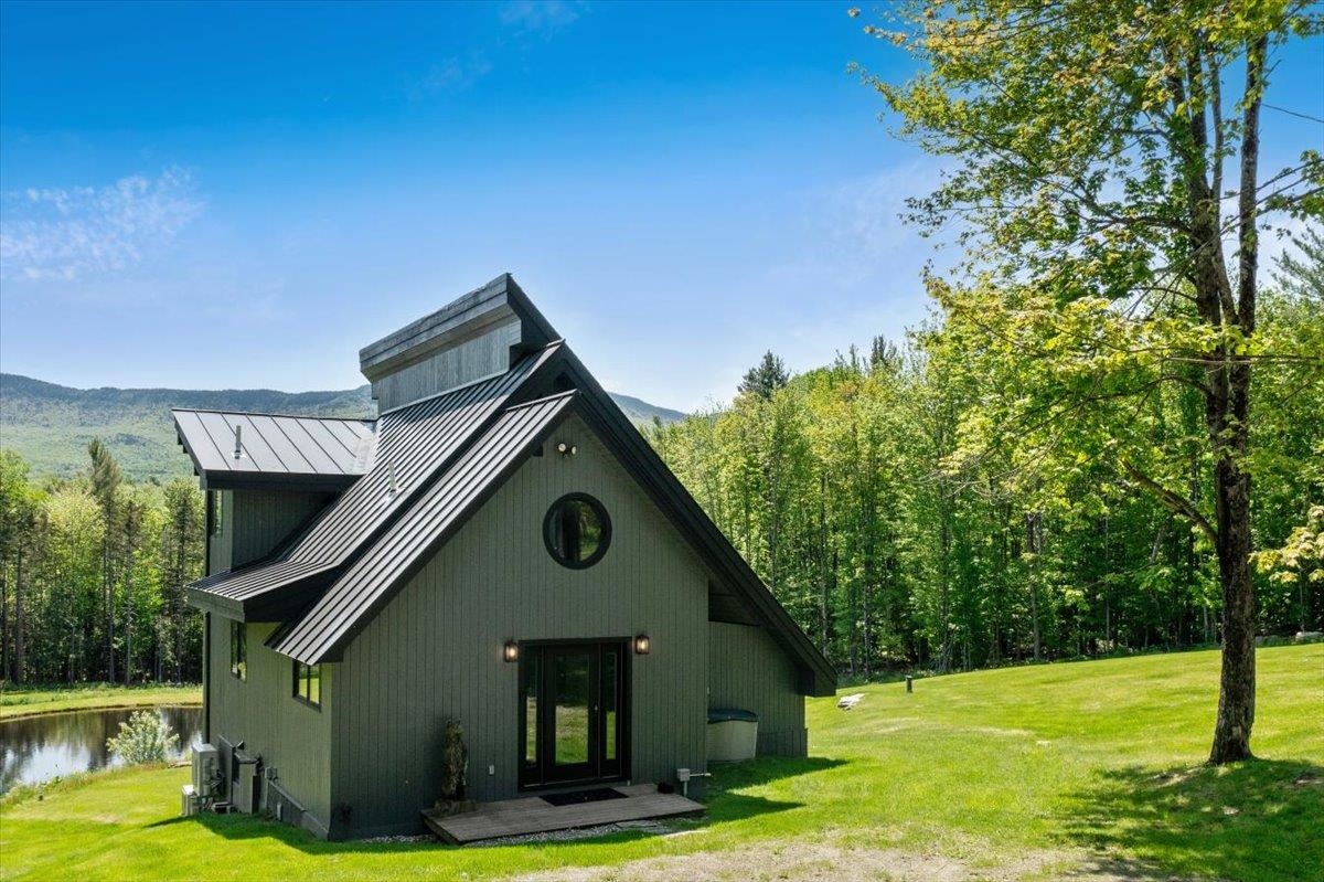 near 527 Black Bear Run Stowe, VT 05672 Property 2