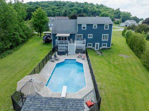 36 Bayview Drive
