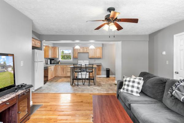 6 Brown Avenue