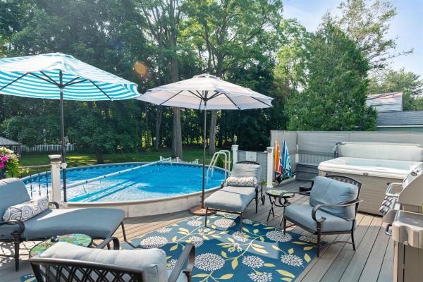 73 Hayden Parkway