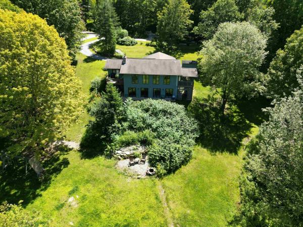 132 Stonefence Road