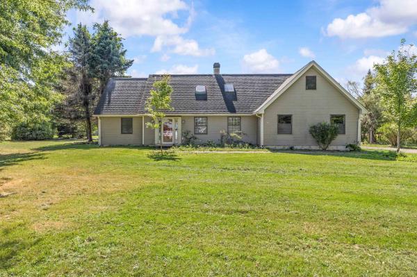 55 Skunk Hollow Road